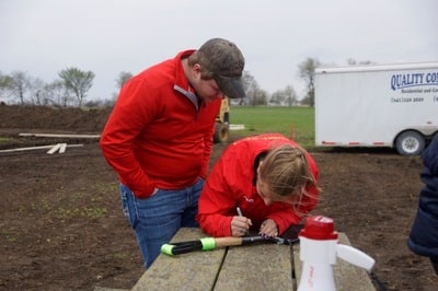 Signing the Shovel